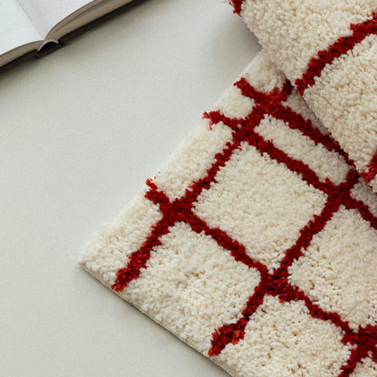 Minimal Red Plaid Tufted Carpet