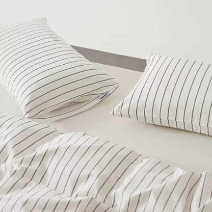 “A Calm Cover for Every Dream　Pillowcase” (まくらカバー)