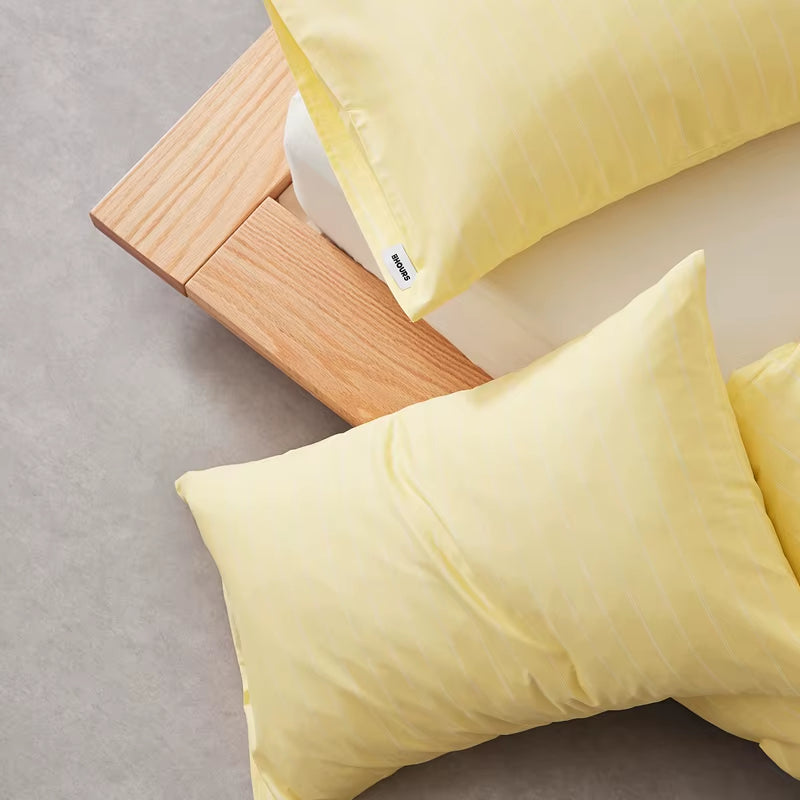 “A Calm Cover for Every Dream　Pillowcase” (まくらカバー)