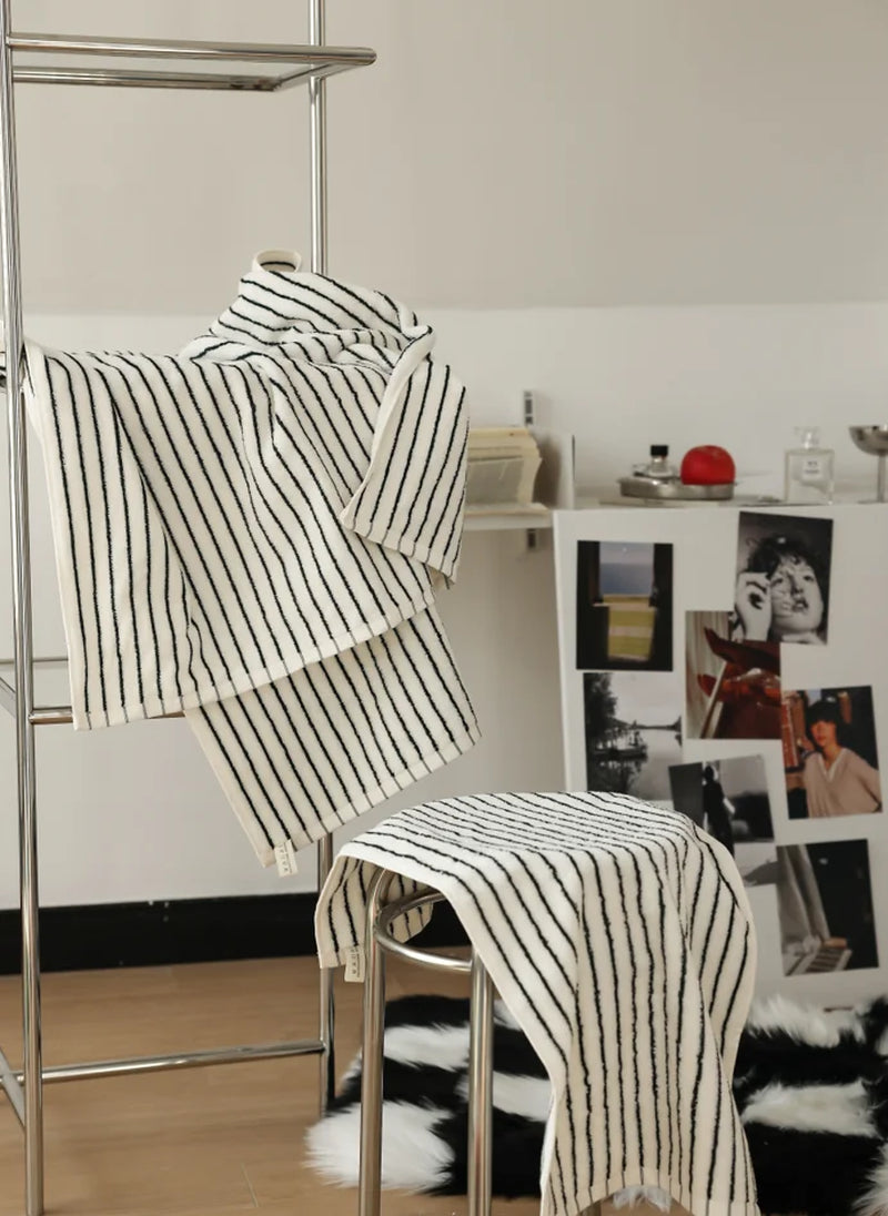New Pure Cotton Classic Fashion Striped Combed Cotton Towel Bathroom Skin-Friendly Absorbent Bath Towel Towel